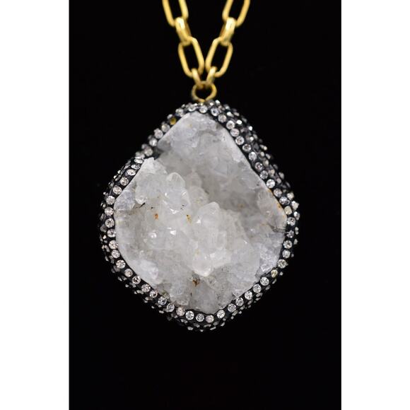 Janna Conner Pendant Necklace Crystal Geode Rhinestone Gold Sparkling 9J - Picture 1 of 12